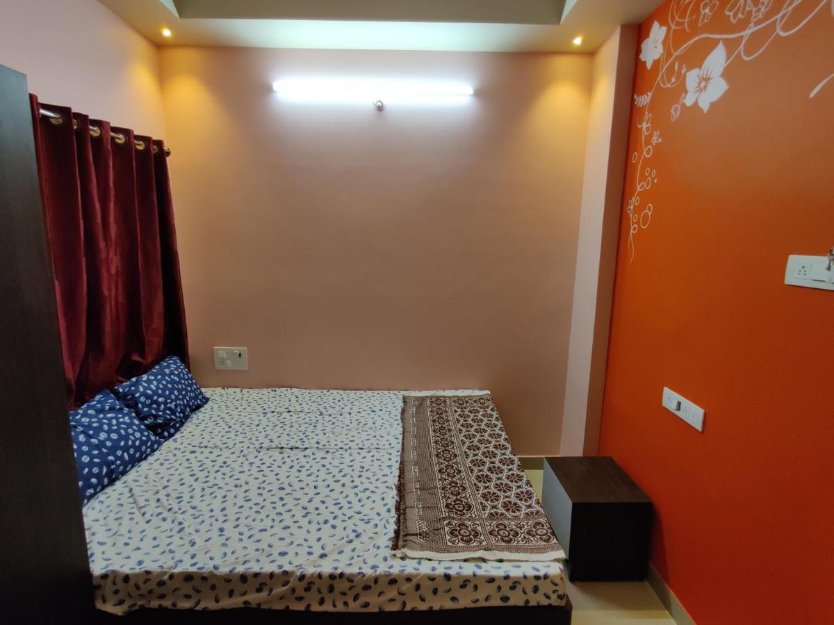 Bandekar Home Stay Mālvan Buitenkant foto